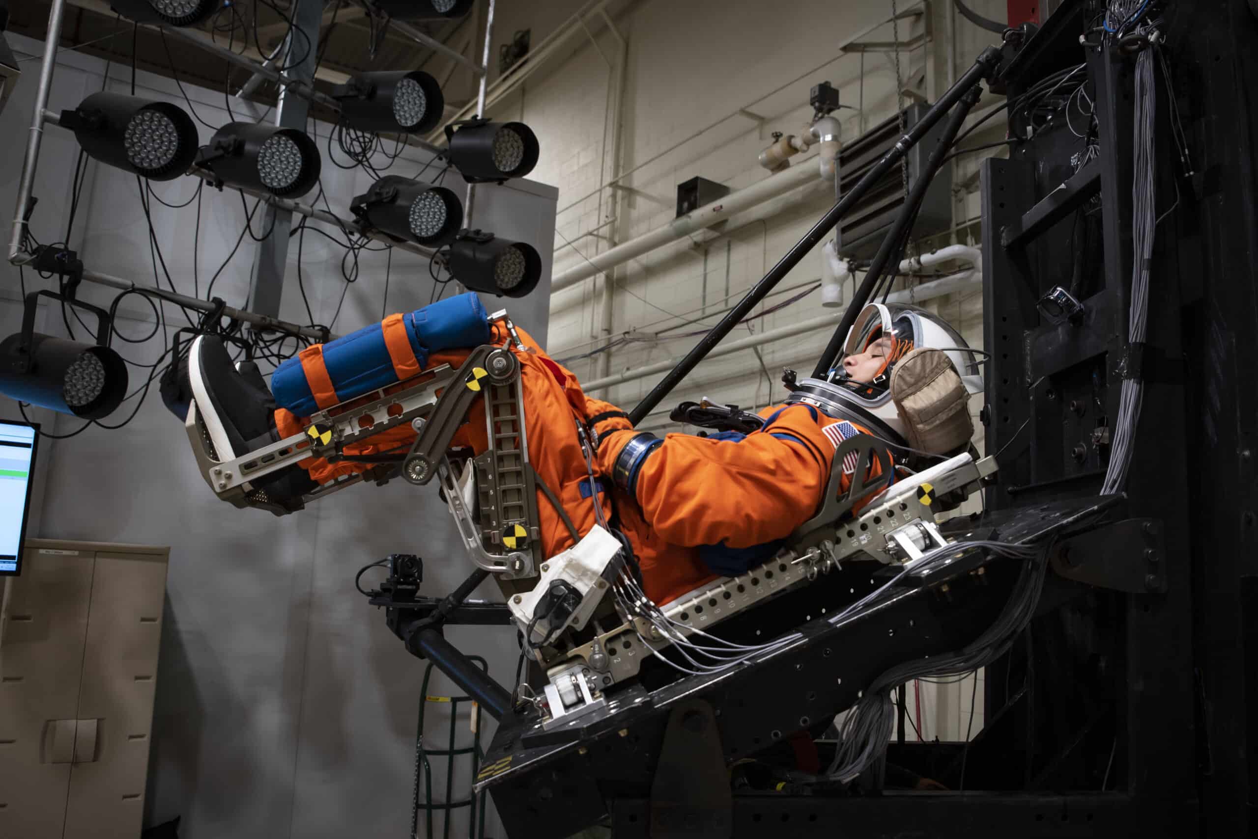 configuration individual restrained